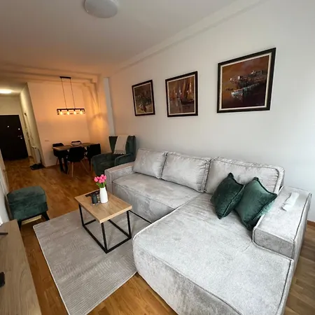 Apartment Loyal 1
