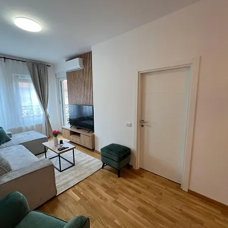 Loyal 1 * Arandjelovac