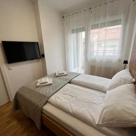 Apartment Loyal 1 Arandjelovac