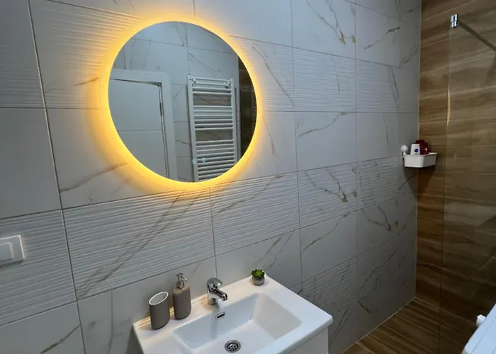 Loyal 1 أراندجيلوفاك