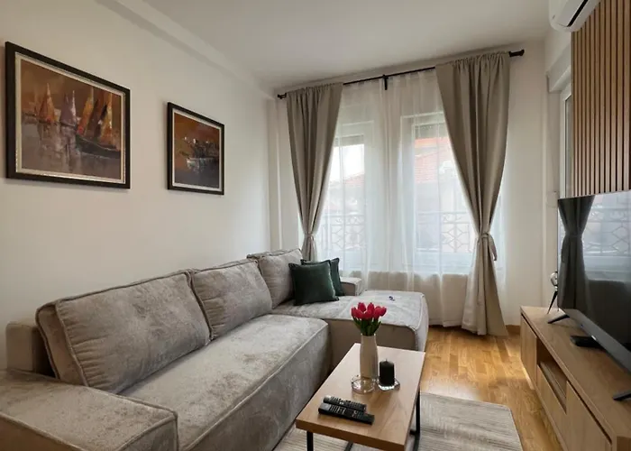 Loyal 1 شقة أراندجيلوفاك